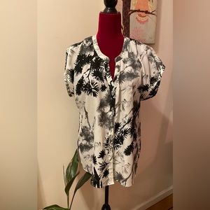Short sleeve button down blouse